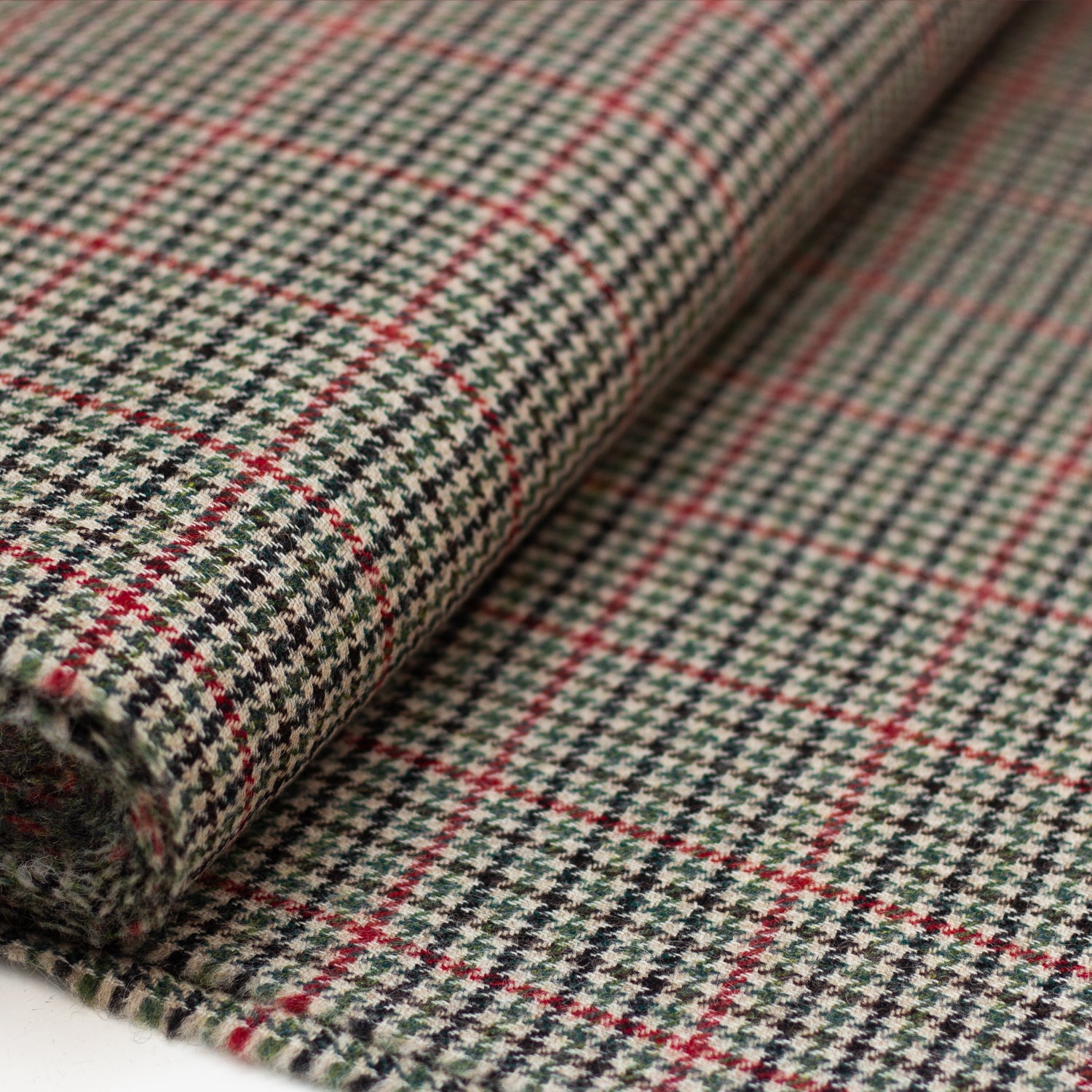 Wool - No. 62 - Houndstooth