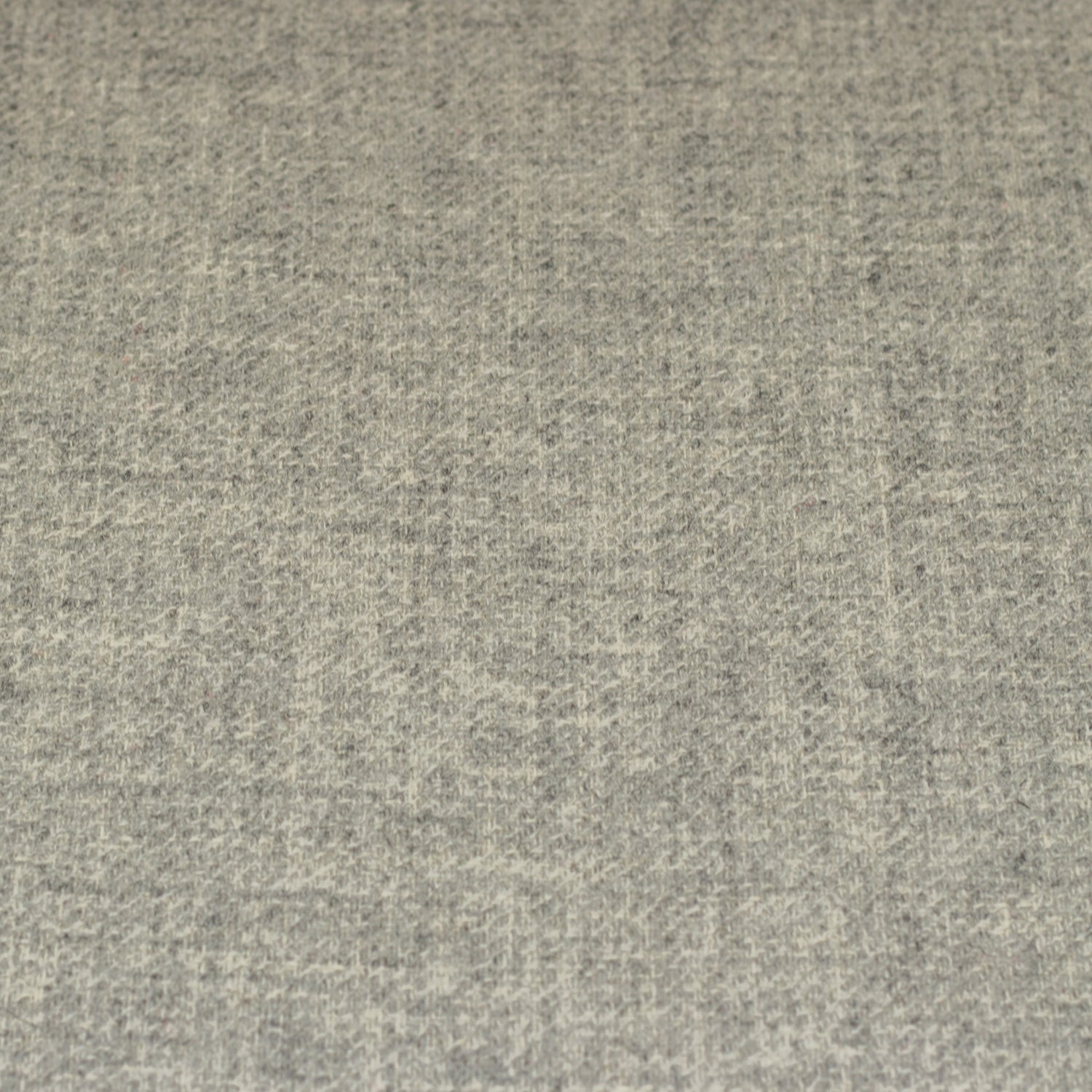 Wool - No. 57 - Silver