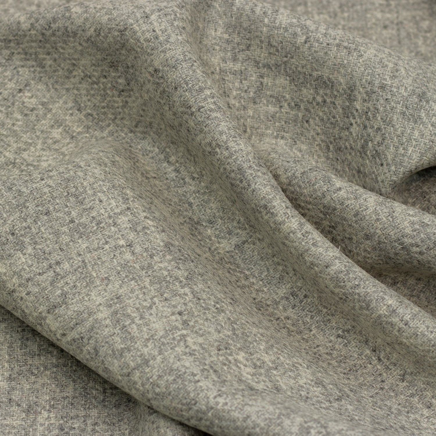 Wool - No. 57 - Silver