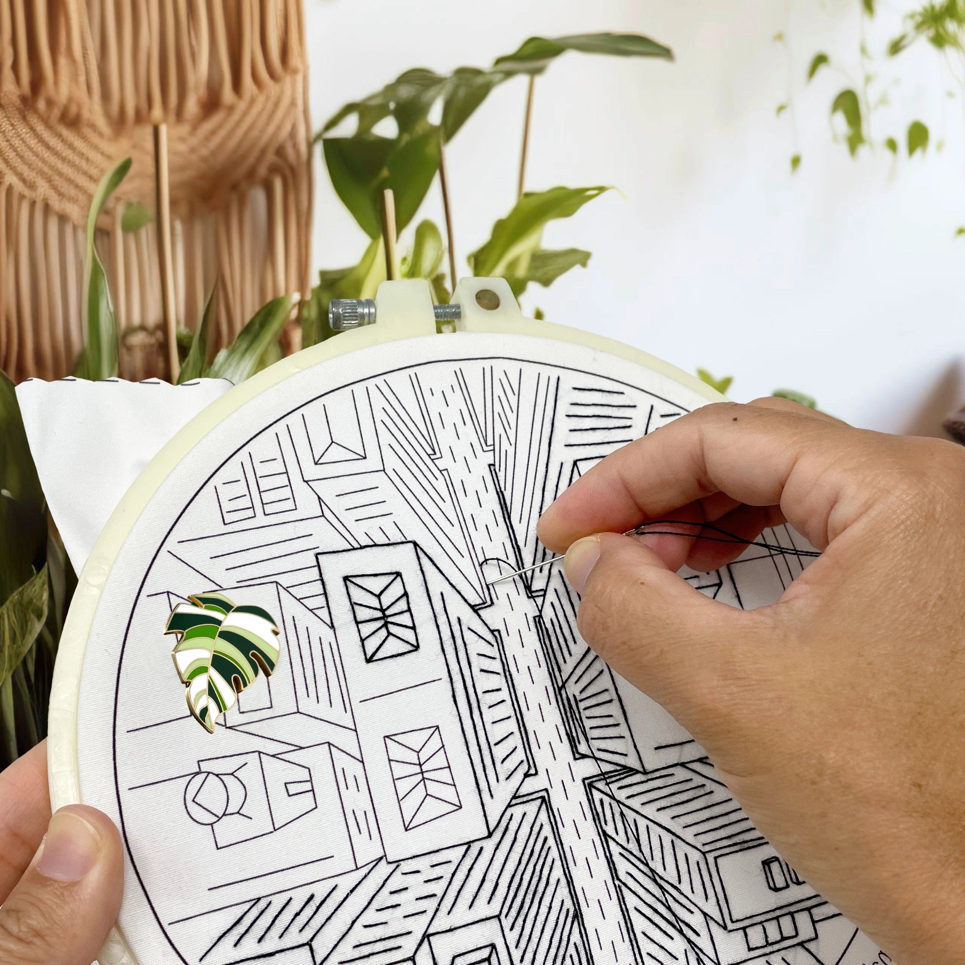 Embroidery and Sage - Magnetic Needle Minder - Monstera Leaf
