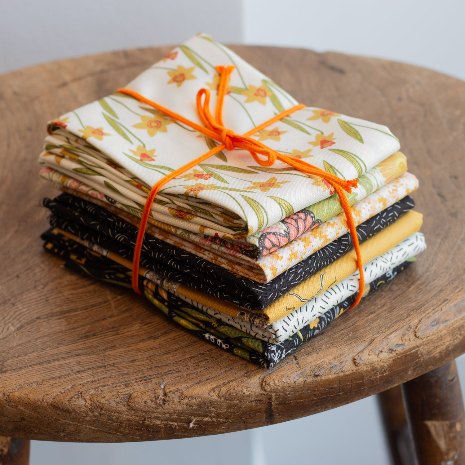 Bee Garden by Moda (A) - Fat Quarter Bundle of 7