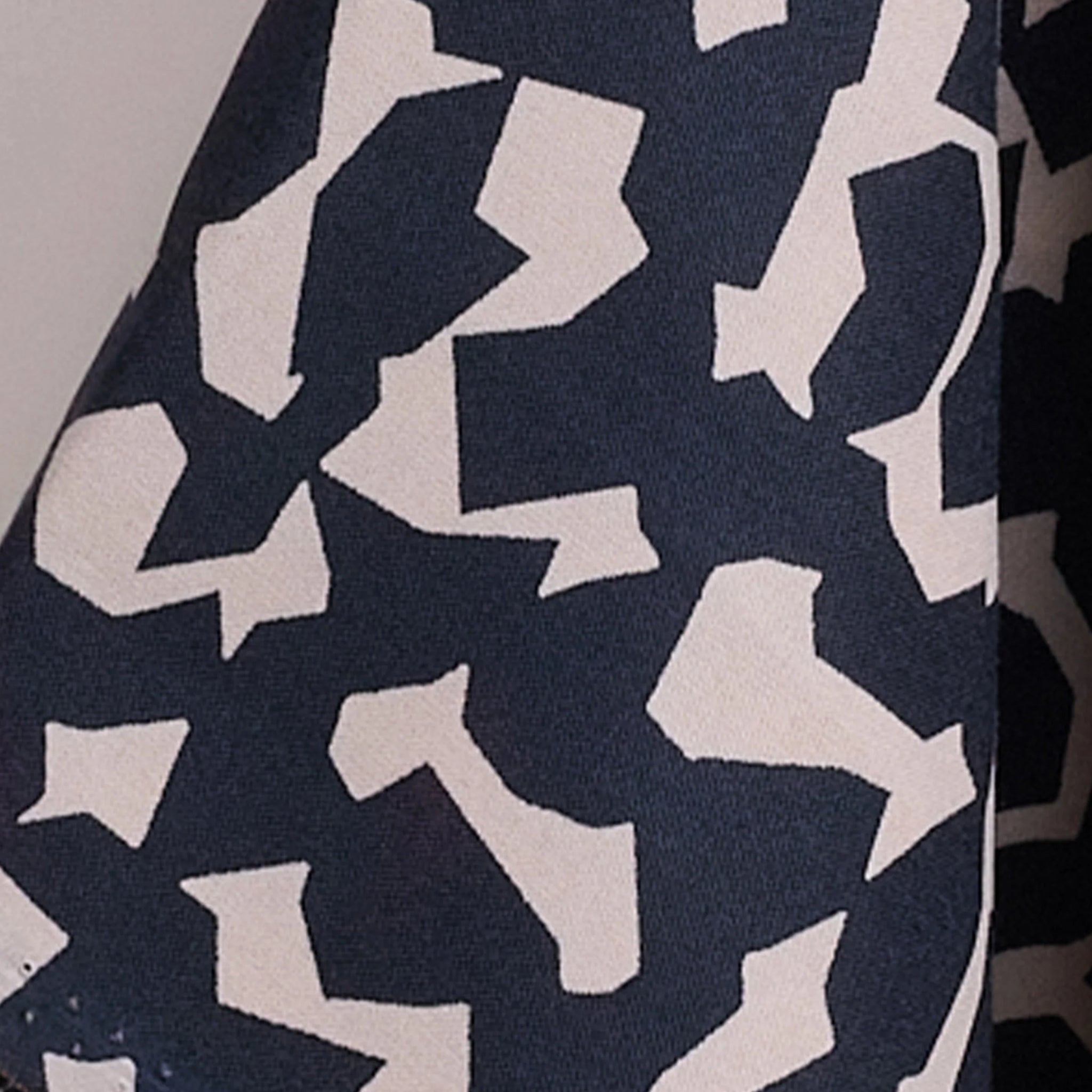 Atelier Brunette - Printed Viscose - Ekko - Deep Charcoal