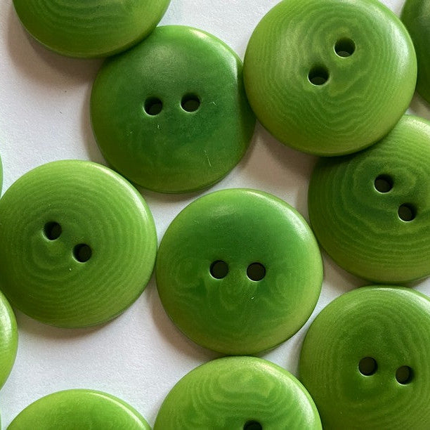 Corozo Button - Apple Green
