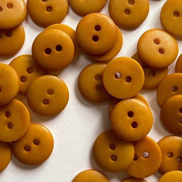 Corozo Button - Ochre
