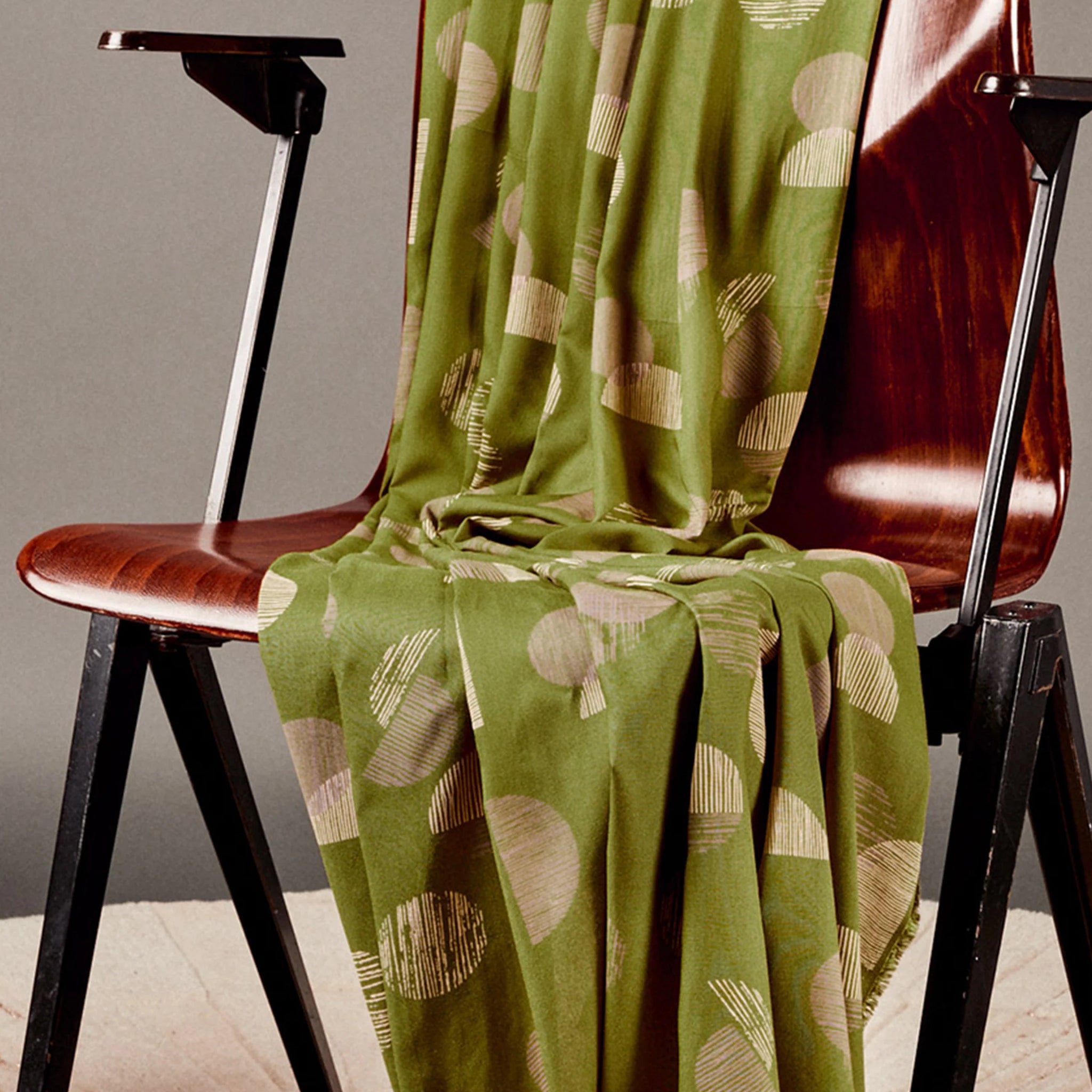 Atelier Brunette - Printed Viscose - Jane - Matcha Leaf