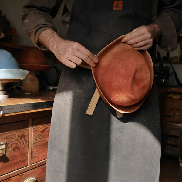 Selvedge Magazine - Issue 118 - Hand In Hand