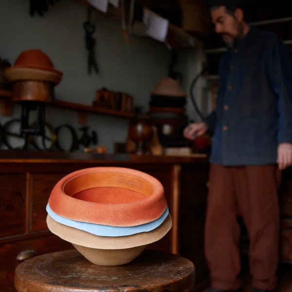 Selvedge Magazine - Issue 118 - Hand In Hand