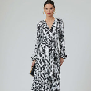 Vogue Patterns - Diane Von Furstenberg Wrap Dress - V2000
