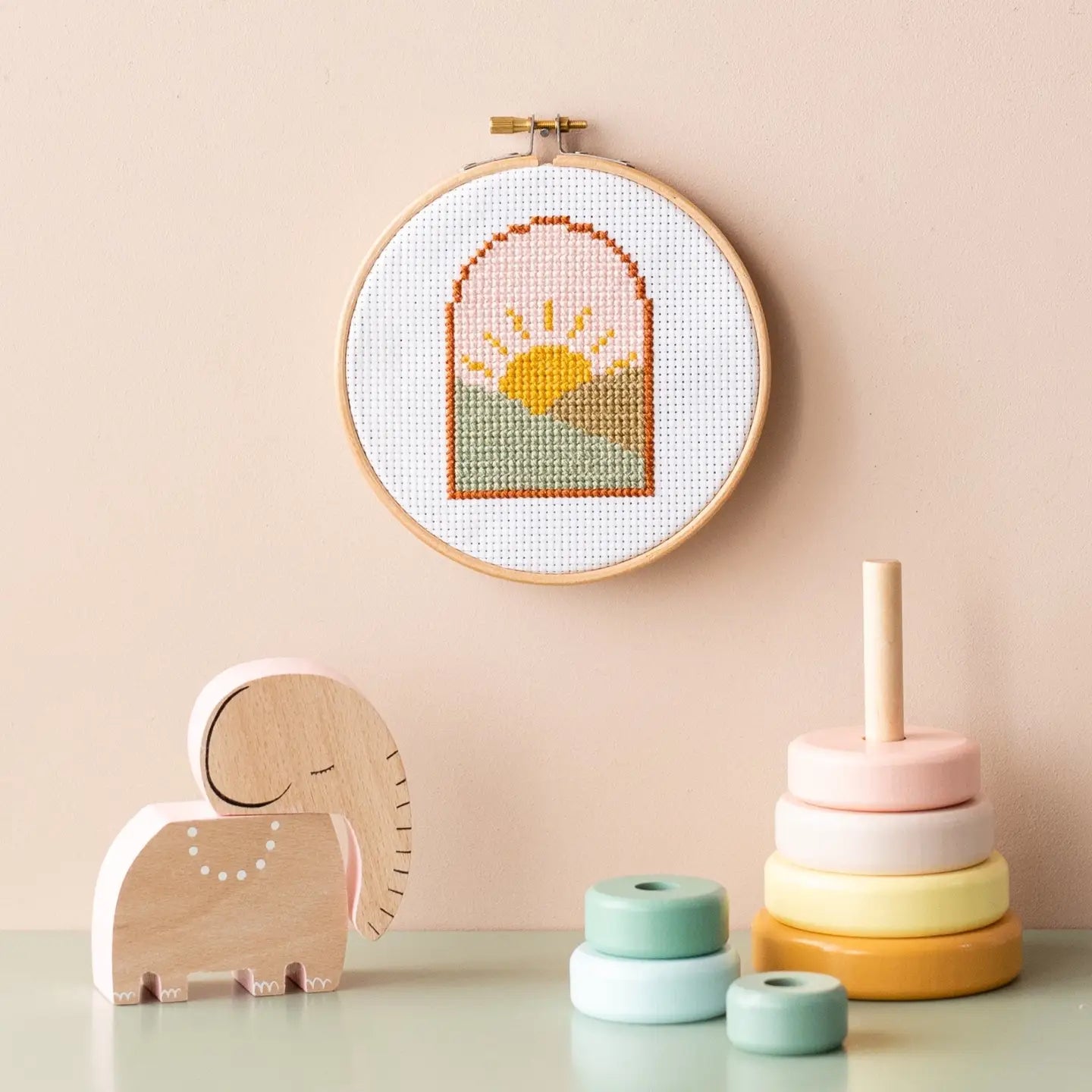 Modern Embroidery Kit - Sunrise
