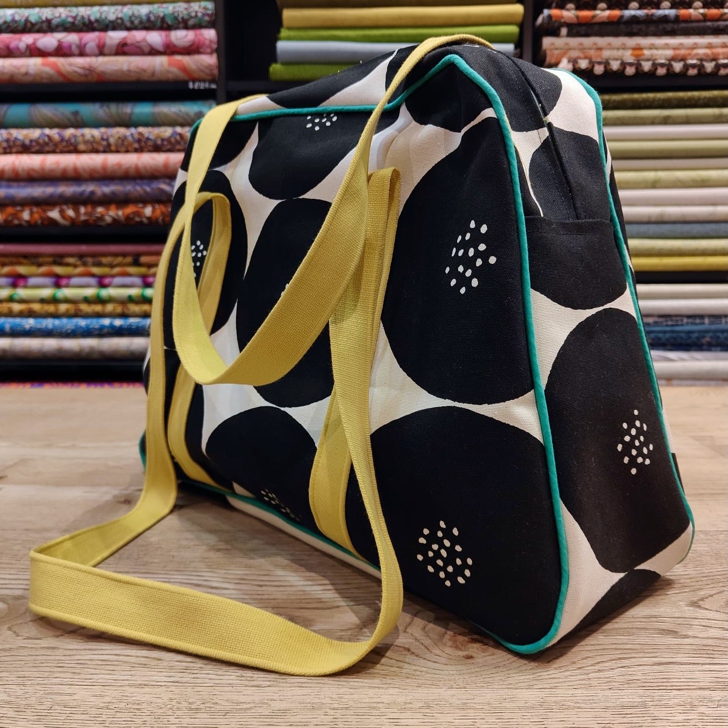 Introduction to Machine Sewing: Make a Lined Holdall in 3 Weekly Sessions