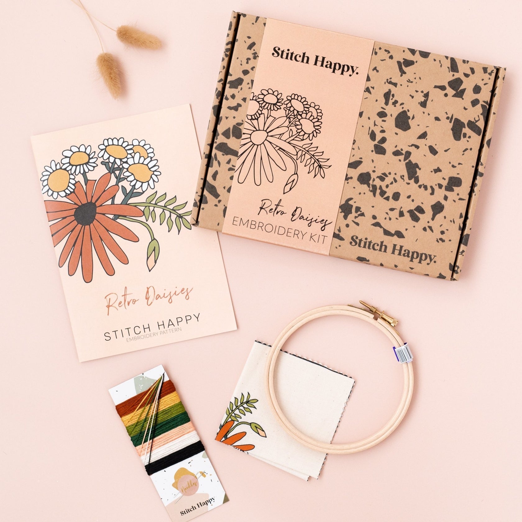 Modern Embroidery Kit - Retro Daisies