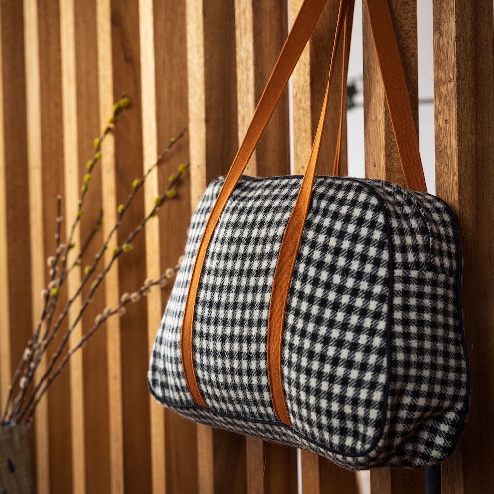 Introduction to Machine Sewing: Make a Lined Holdall in 3 Weekly Sessions