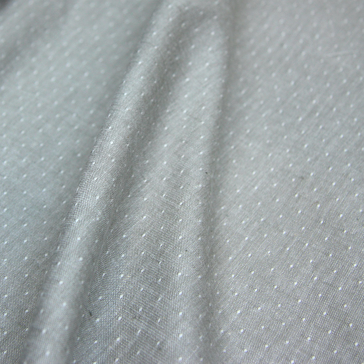 Low Volume Wovens - Silver Woven Dots