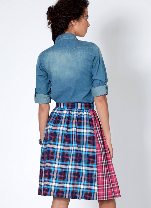 McCall's 7981 - Buttoned Skirt