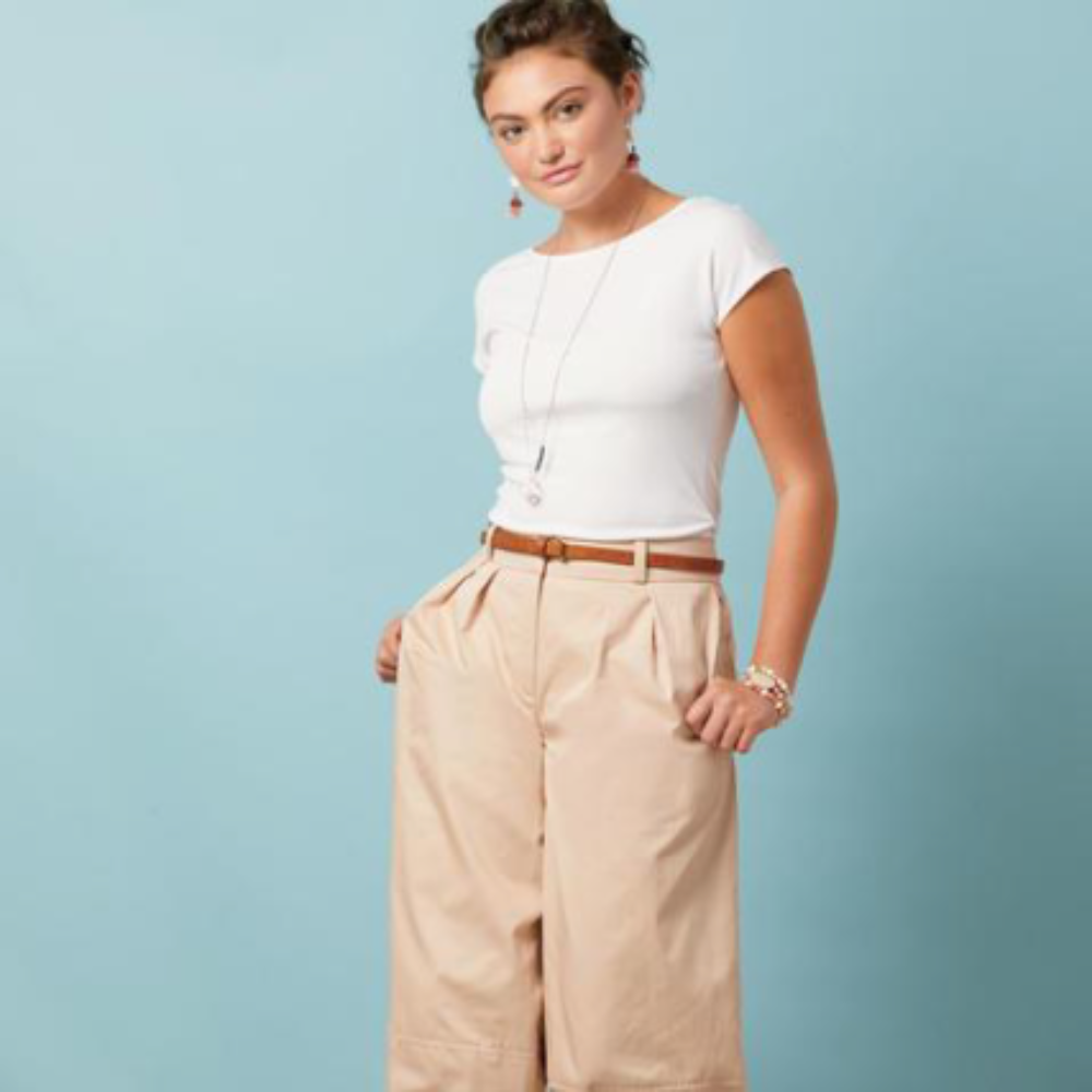 McCall's 7907 - Misses' Pants