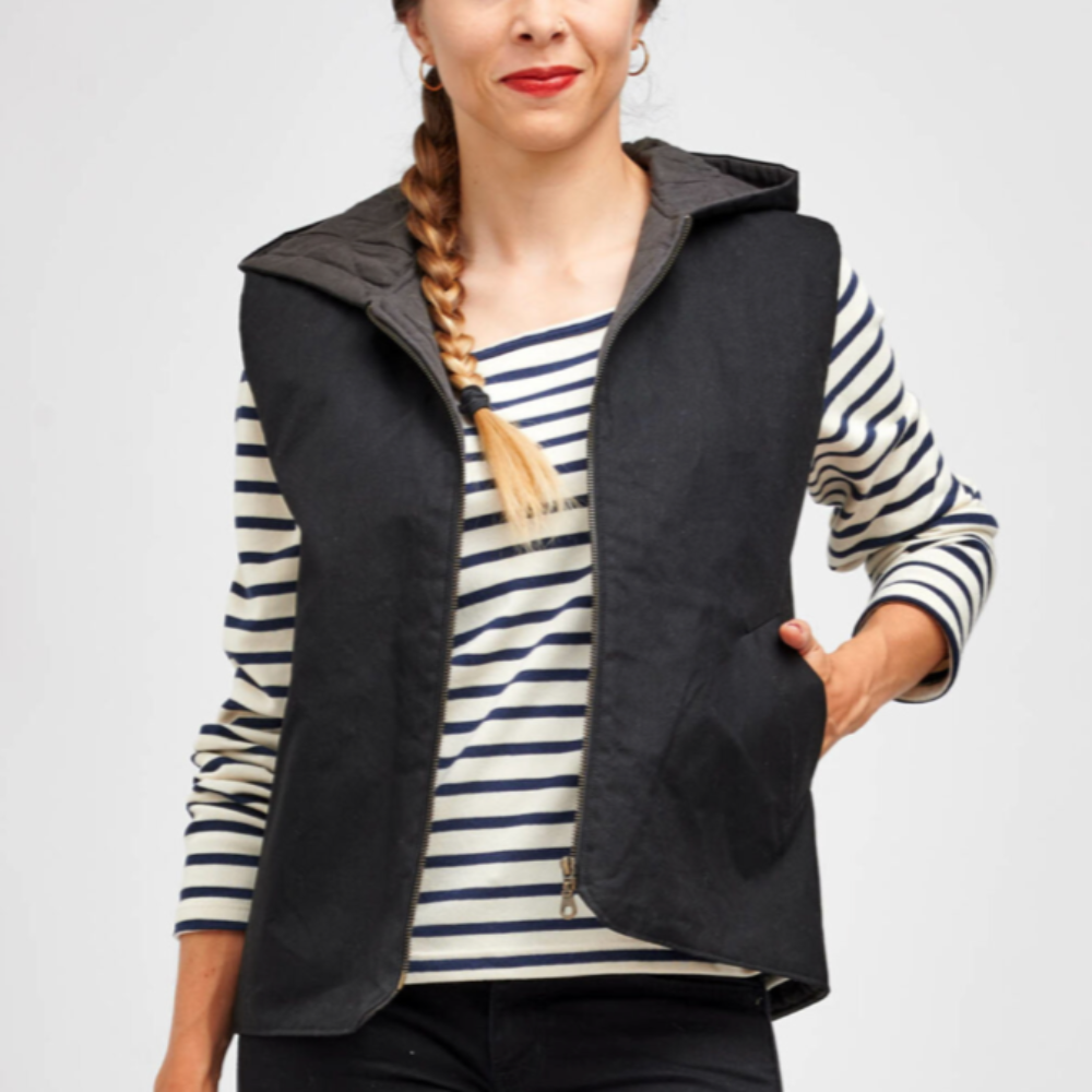 I AM - Hathor - Vest