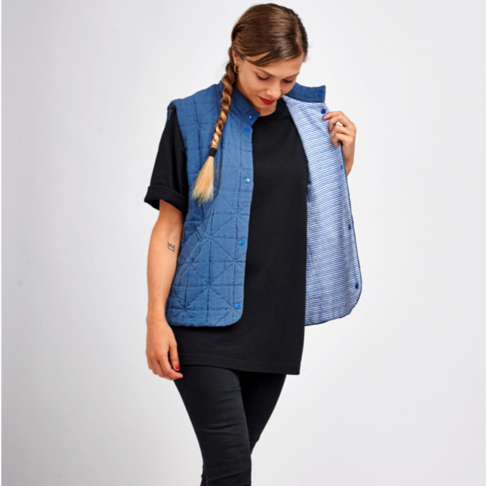 I AM - Hathor - Vest