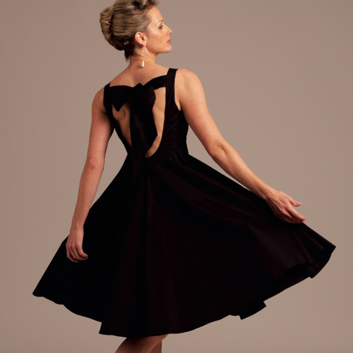 Vogue Patterns Misses Dress V1102 Ray Stitch vogue-patterns-misses-dress-v1102-ray-stitch