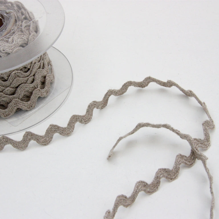 Fancy Trims – Ray Stitch