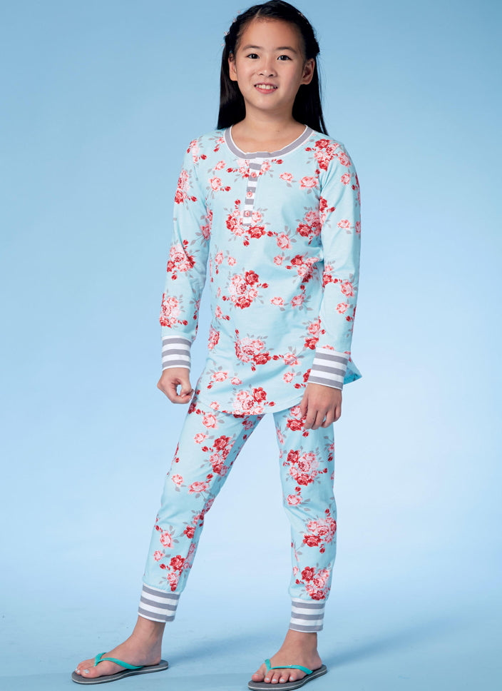 McCall's Girl's 7499 - Hooded Robe, Henley Top & Pants