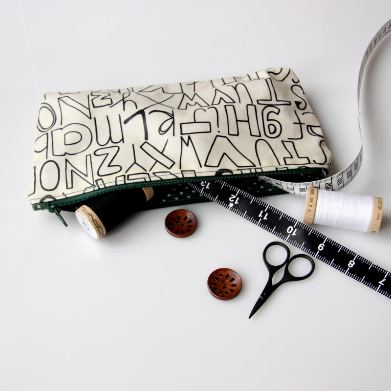 Zipped pouch - pencil case or make up bag sewing class
