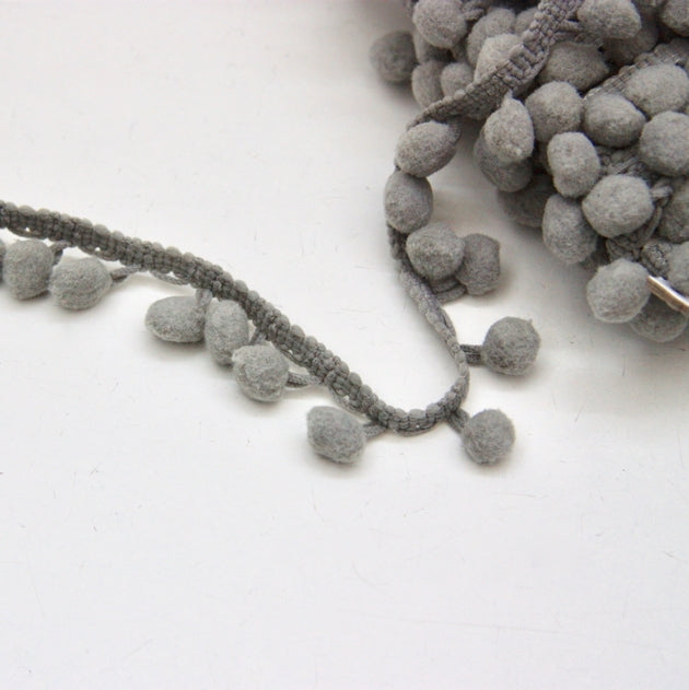 Pom Pom Edging 12mm - Grey