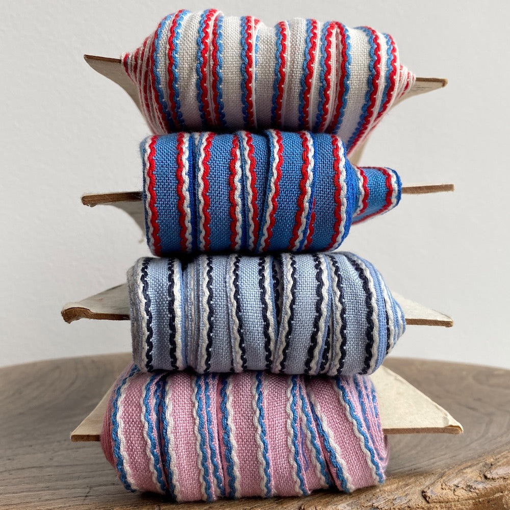 Vintage Stitched Trim - Ecru