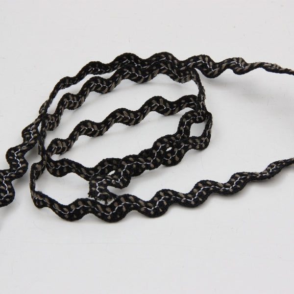 Embroidered Ric Rac 13mm - Black
