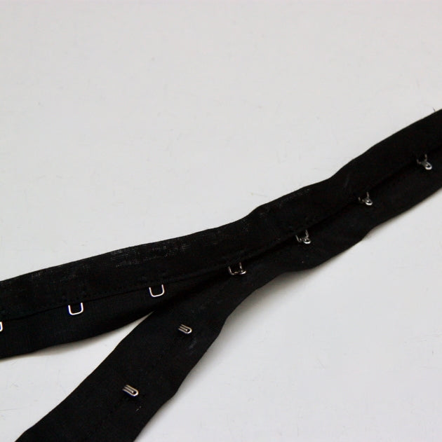 Hook And Eye Tape 25mm - Black