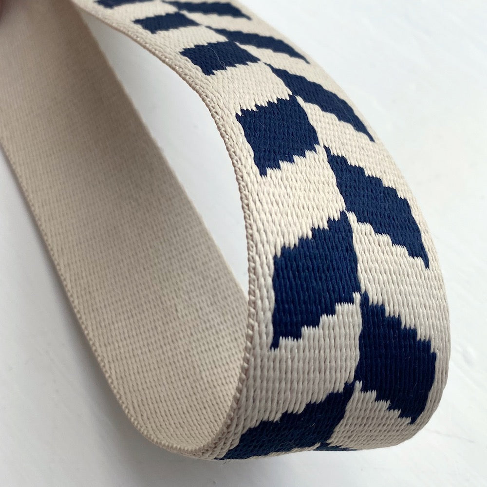 Chevron Webbing 36mm - Navy/Natural